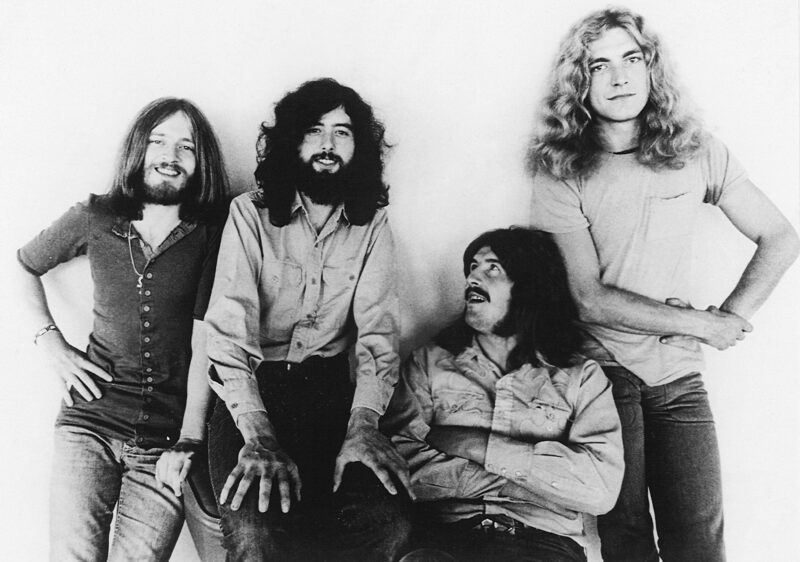 Led Zeppelin band photo 1971